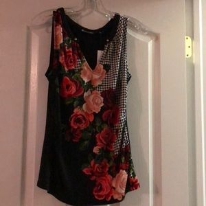 Sleeveless sheath top